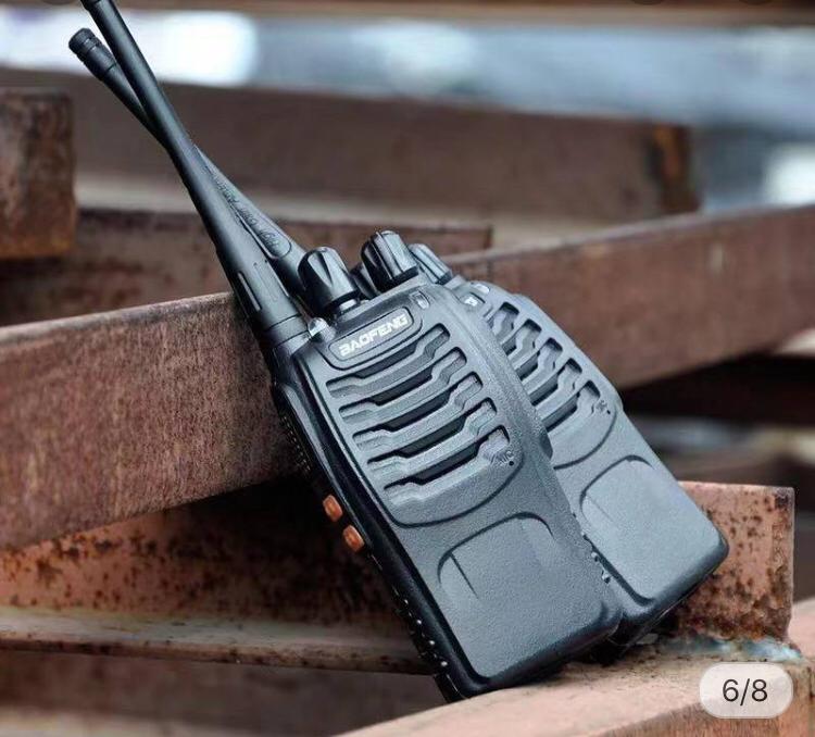 بیسیم با برد ۵ کیلومتر باوفنگ ۸۸۸S