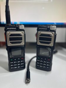 بیسیم باوفنگ UV25 جلو